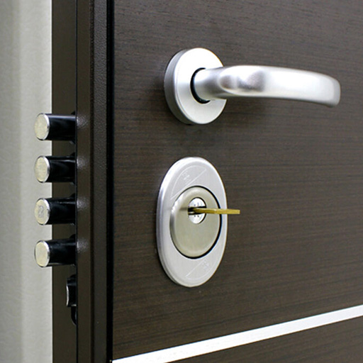 Αναβάθμιση κλειδαριάς σε πόρτα ασφαλείας